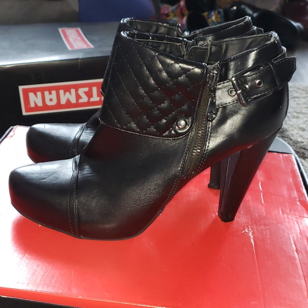 Guess Black Double Zipper Shoe Boot